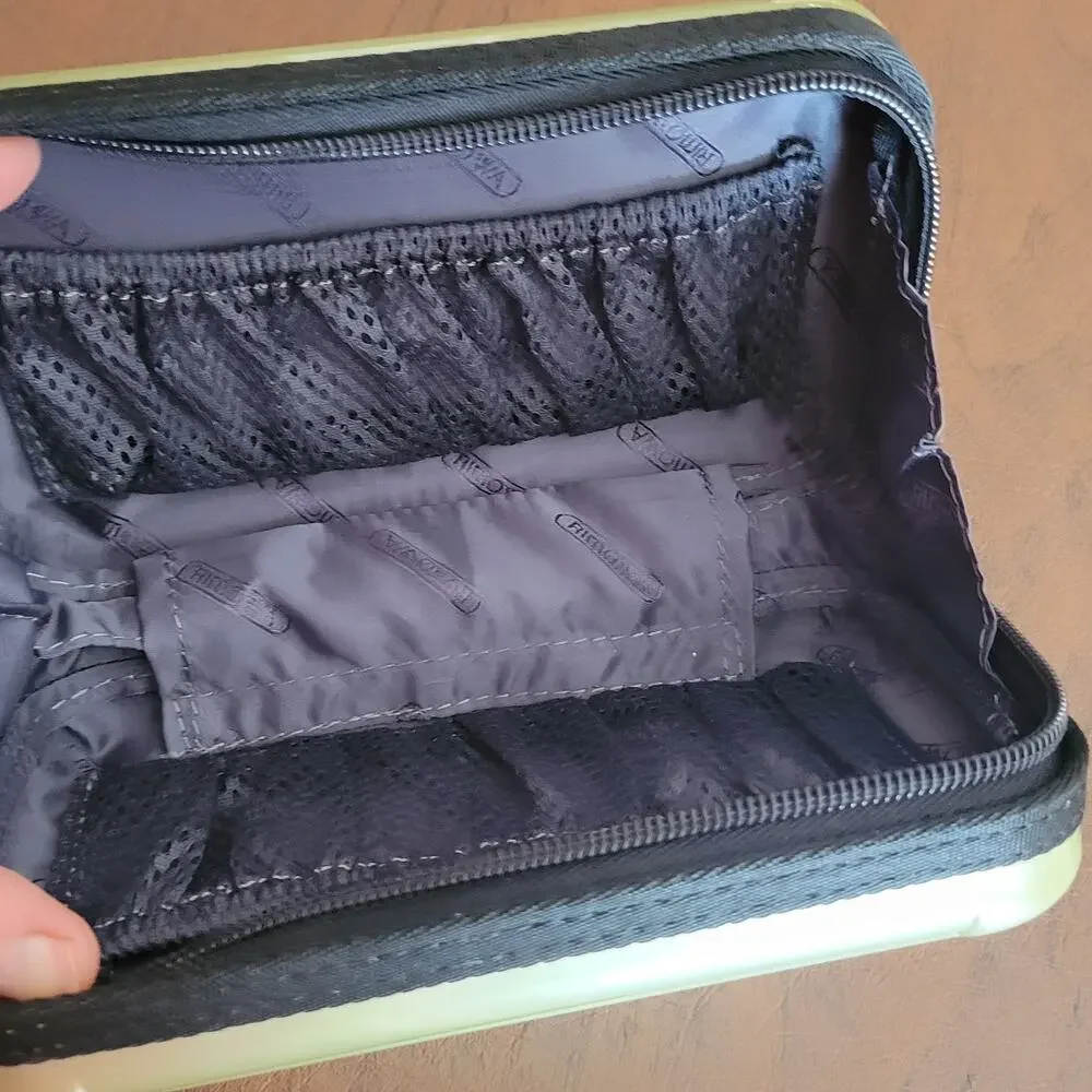 RIMOWA EVA AIR Olive Light Green Travel Case Amenity Toiletry Kit Pouch Only K